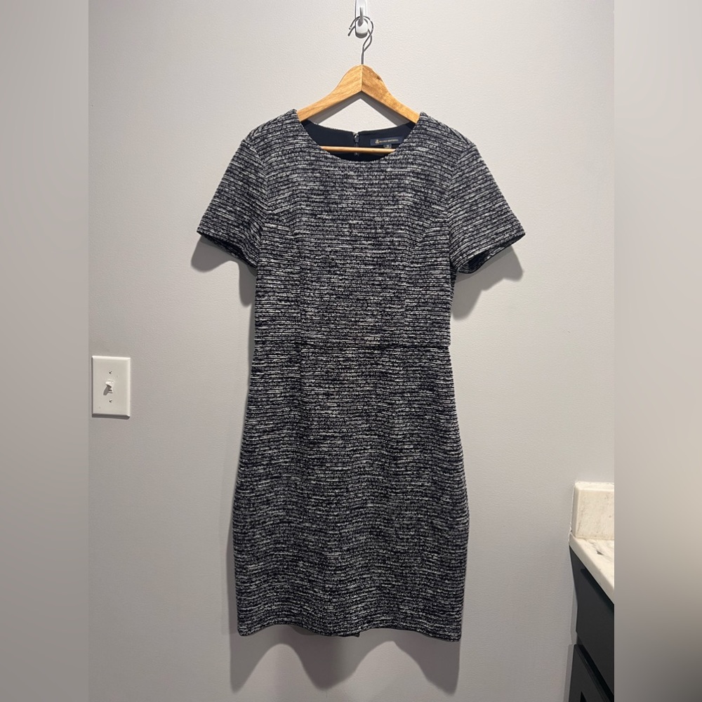 Brooks Brothers Woven Tweed Texture Lined Bodycon Dress Size 12 Dark Blue White